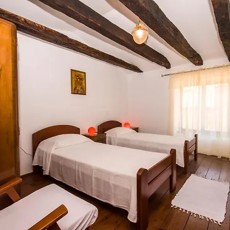 Trostova Kuca Hébergement de vacances Pazin