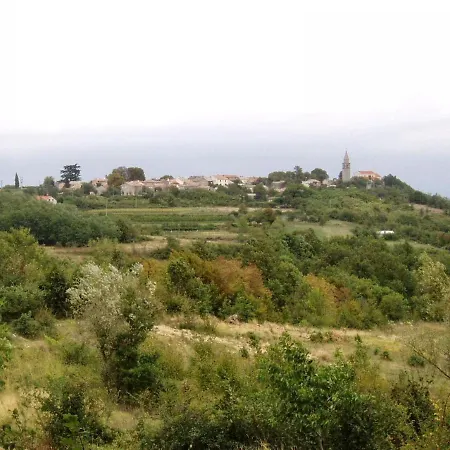 Trostova Kuca *